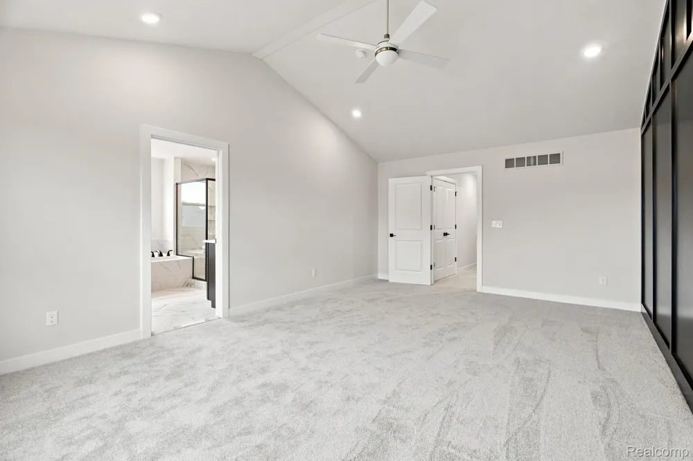 4075 Blossom Drive Sterling Heights City, MI 48314