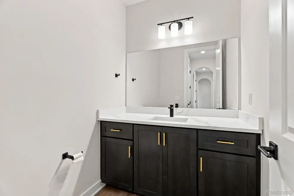 4075 Blossom Drive Sterling Heights City, MI 48314