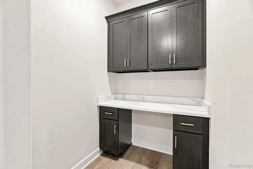 4075 Blossom Drive Sterling Heights City, MI 48314
