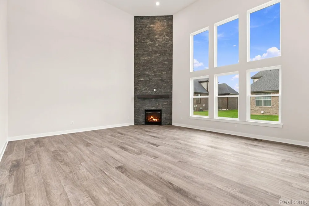 4075 Blossom Drive Sterling Heights City, MI 48314