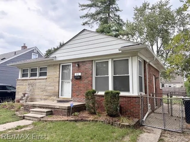317 E Webster Road Royal Oak City, MI 48073