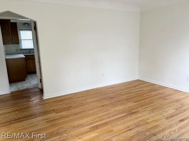 317 E Webster Road Royal Oak City, MI 48073