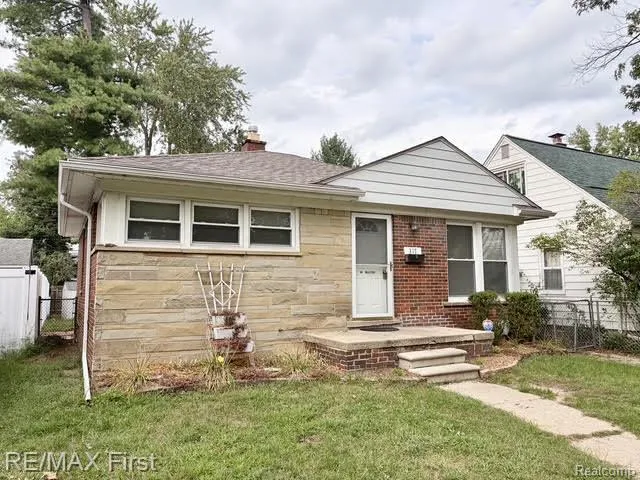 317 E Webster Road Royal Oak City, MI 48073
