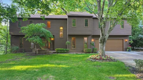 1207 Forest Lane