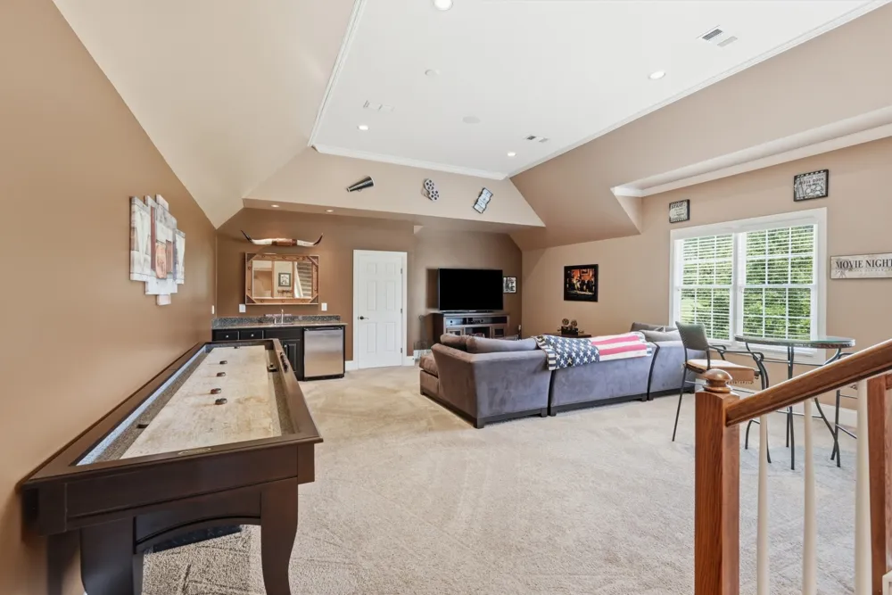 11987 N Milton Rd Milton, TN 37118
