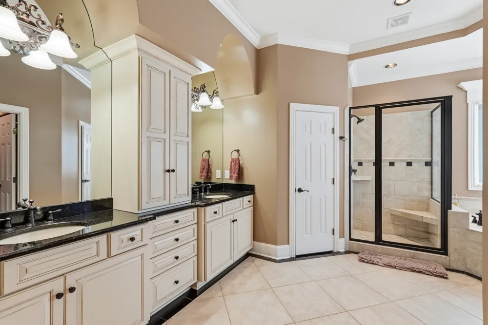 11987 N Milton Rd Milton, TN 37118