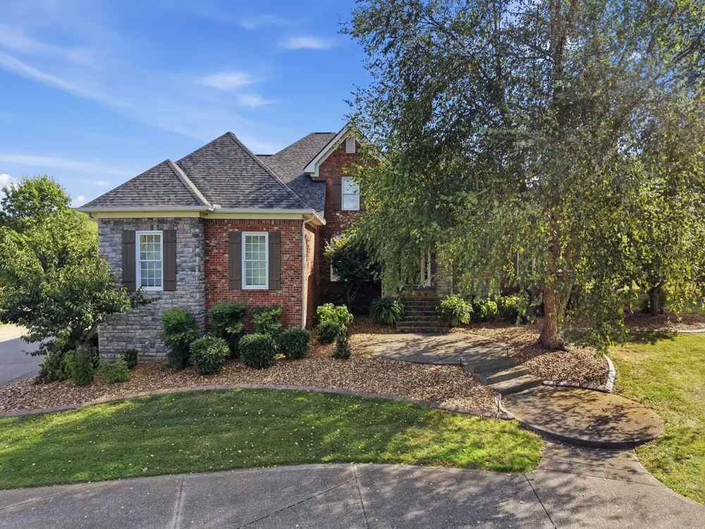 11987 N Milton Rd Milton, TN 37118