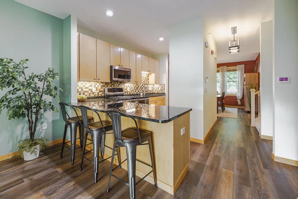 2108 Village Terrace Bloomington, MN 55431