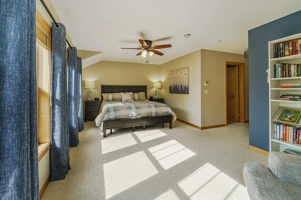 2108 Village Terrace Bloomington, MN 55431