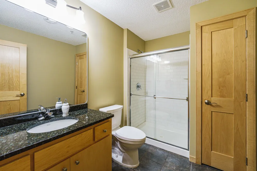 2108 Village Terrace Bloomington, MN 55431