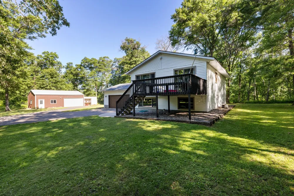16046 Woodrow Road Brainerd, MN 56401
