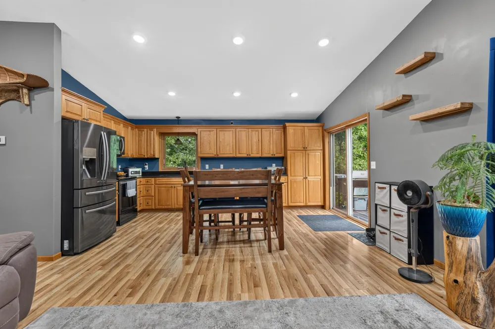 16046 Woodrow Road Brainerd, MN 56401