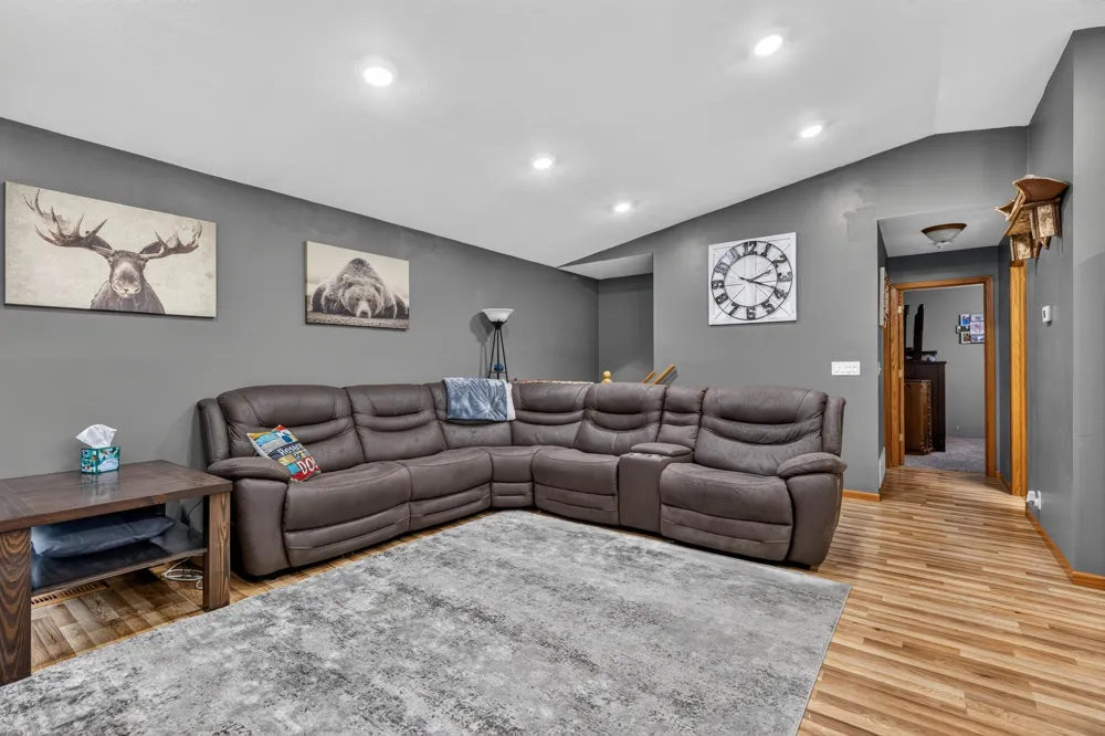 16046 Woodrow Road Brainerd, MN 56401