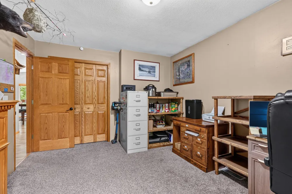 16046 Woodrow Road Brainerd, MN 56401