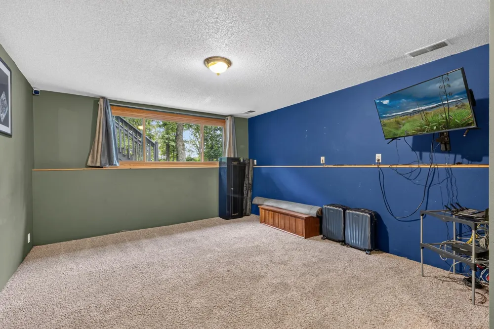 16046 Woodrow Road Brainerd, MN 56401
