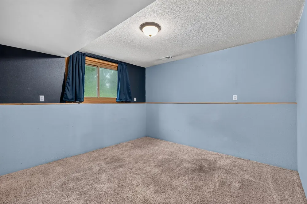 16046 Woodrow Road Brainerd, MN 56401