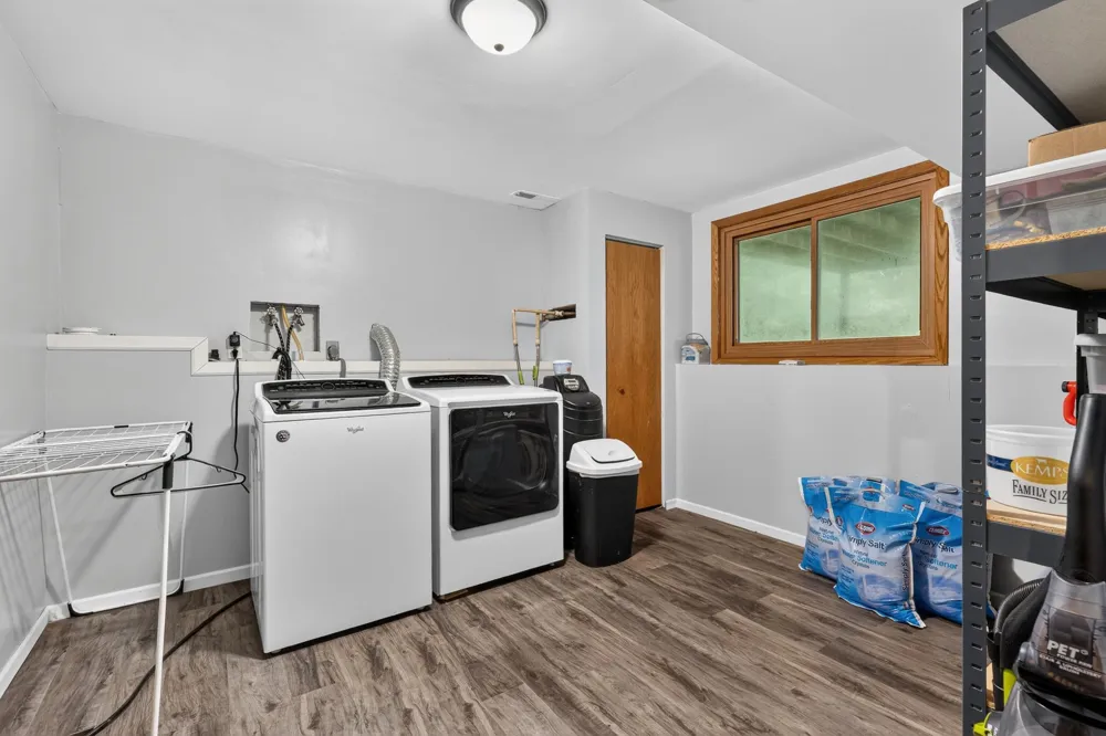 16046 Woodrow Road Brainerd, MN 56401