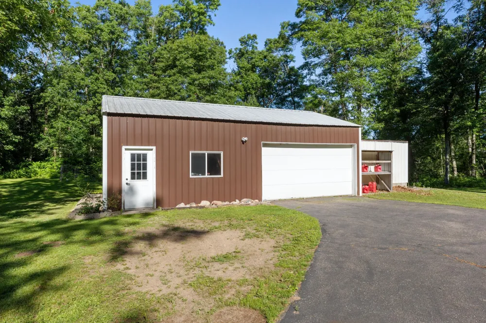 16046 Woodrow Road Brainerd, MN 56401