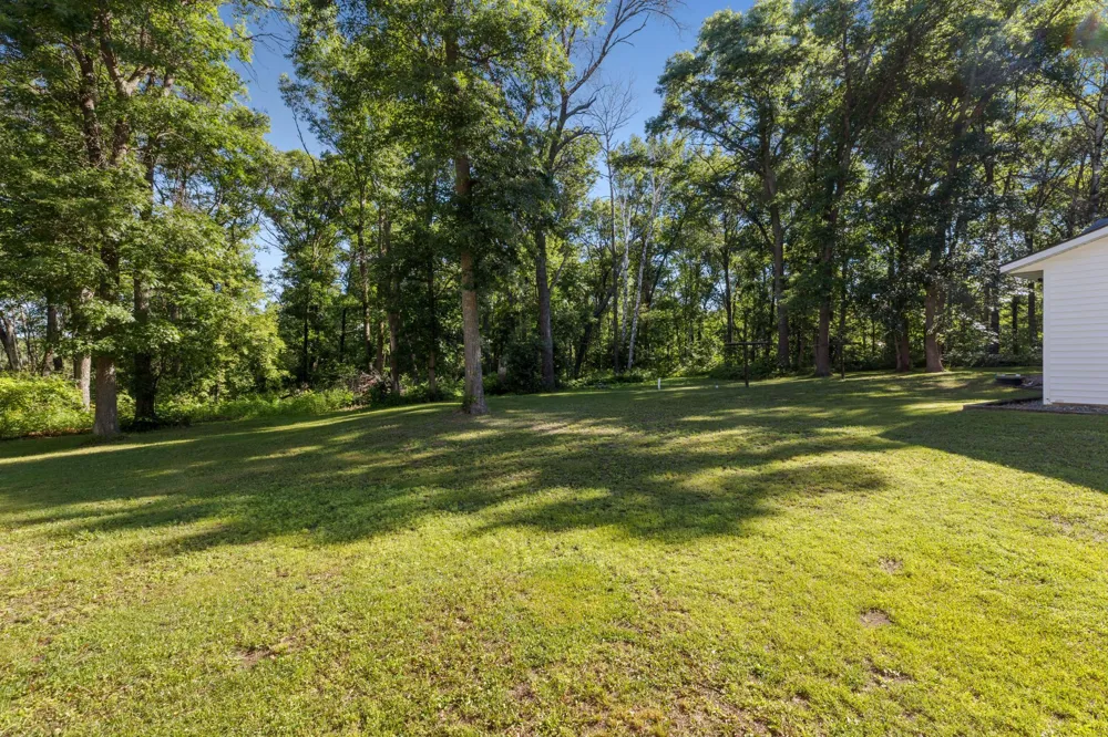 16046 Woodrow Road Brainerd, MN 56401