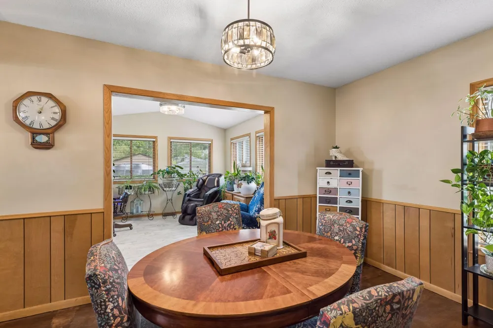1190 Ottawa Avenue West Saint Paul, MN 55118