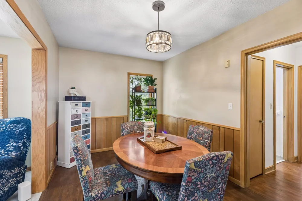 1190 Ottawa Avenue West Saint Paul, MN 55118