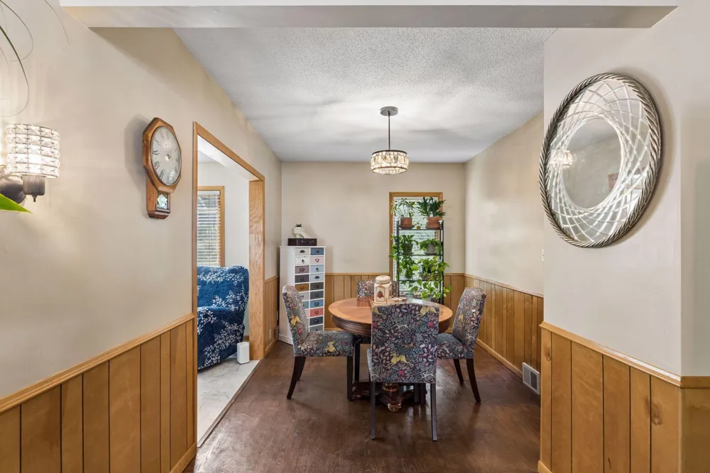 1190 Ottawa Avenue West Saint Paul, MN 55118