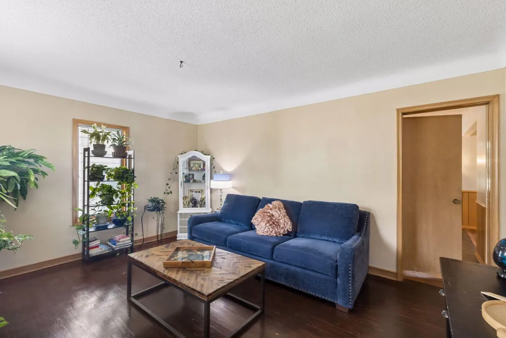 1190 Ottawa Avenue West Saint Paul, MN 55118