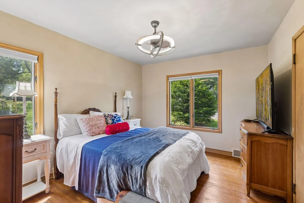 1190 Ottawa Avenue West Saint Paul, MN 55118