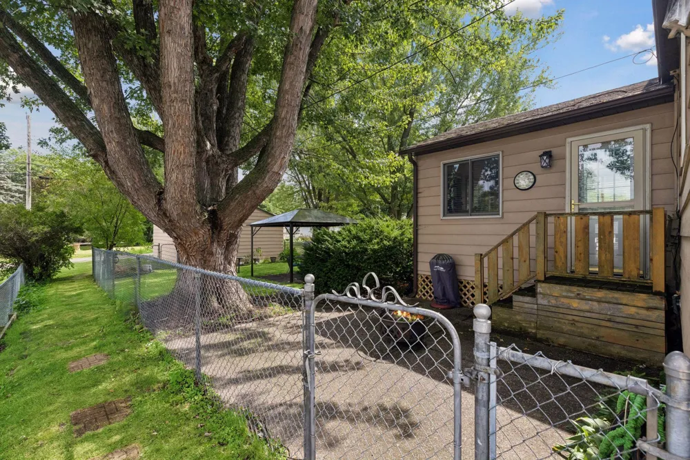 1190 Ottawa Avenue West Saint Paul, MN 55118
