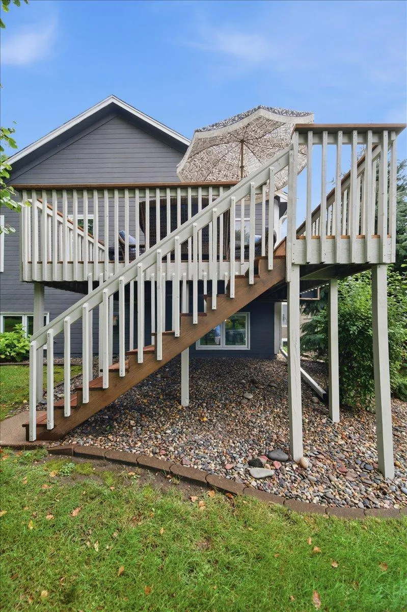 15402 Sussex Drive Minnetonka, MN 55345