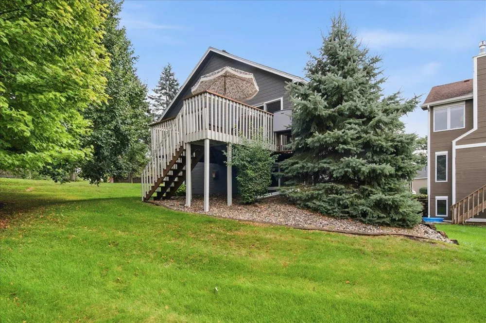 15402 Sussex Drive Minnetonka, MN 55345