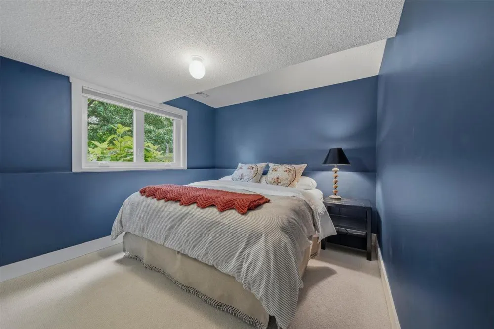 15402 Sussex Drive Minnetonka, MN 55345