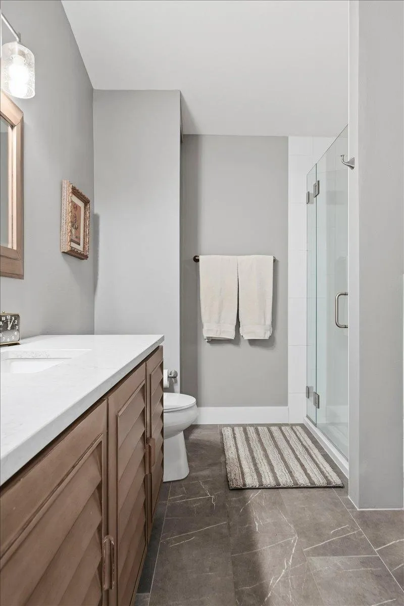 15402 Sussex Drive Minnetonka, MN 55345