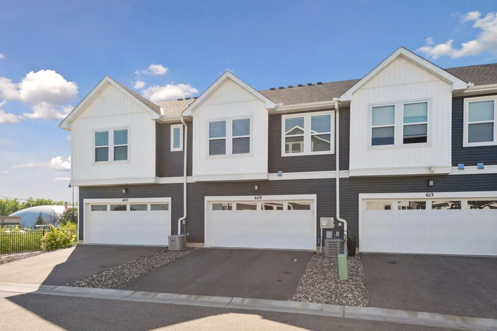 609 Blossom Circle Orono, MN 55356