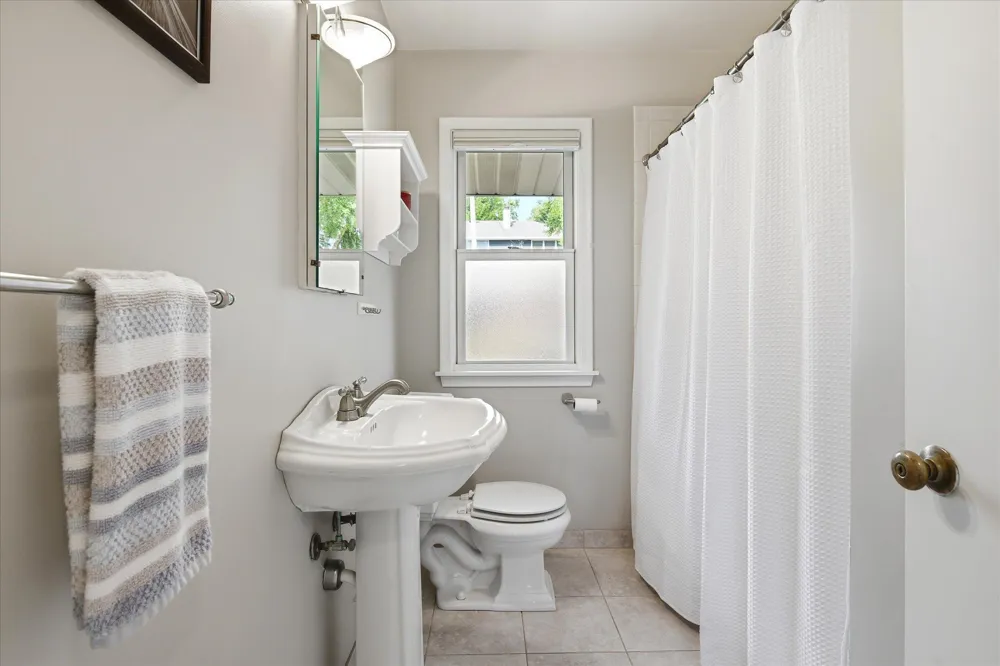 6026 James Avenue S Minneapolis, MN 55419