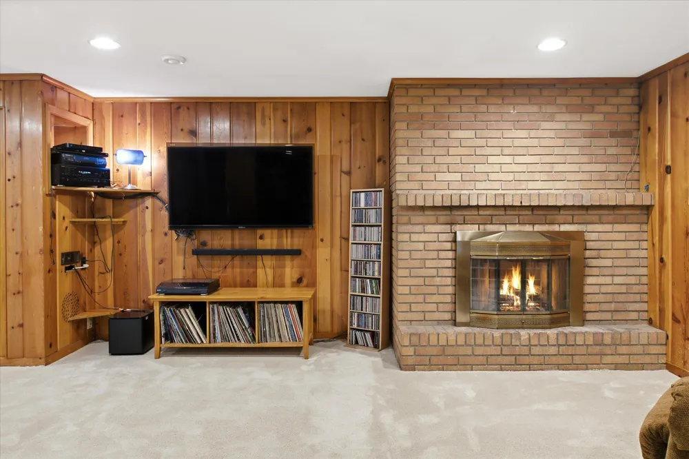 6026 James Avenue S Minneapolis, MN 55419