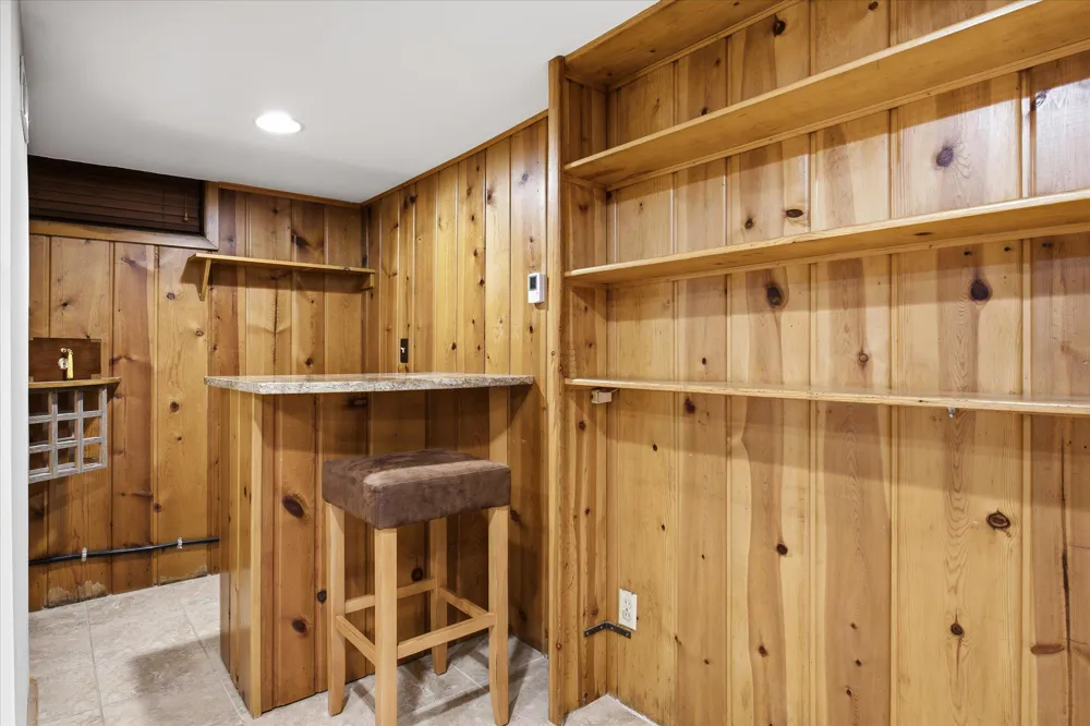 6026 James Avenue S Minneapolis, MN 55419