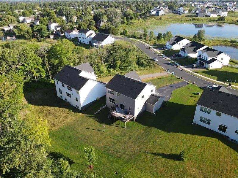 2416 Greenbriar Lane Buffalo, MN 55313