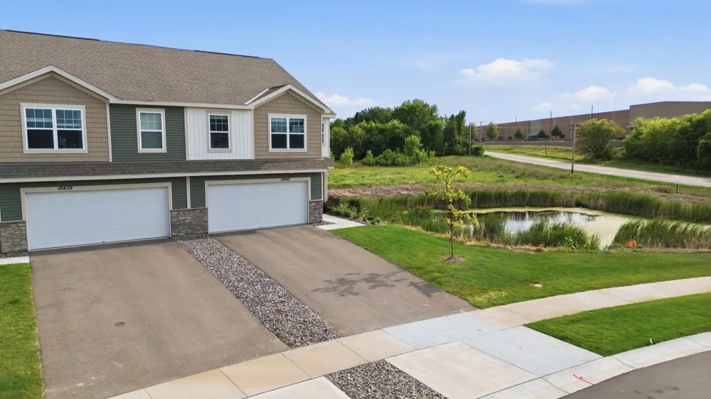 19445 136th Avenue Rogers, MN 55374