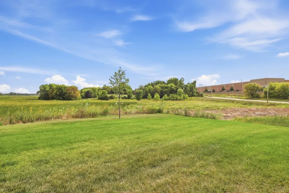 19445 136th Avenue Rogers, MN 55374