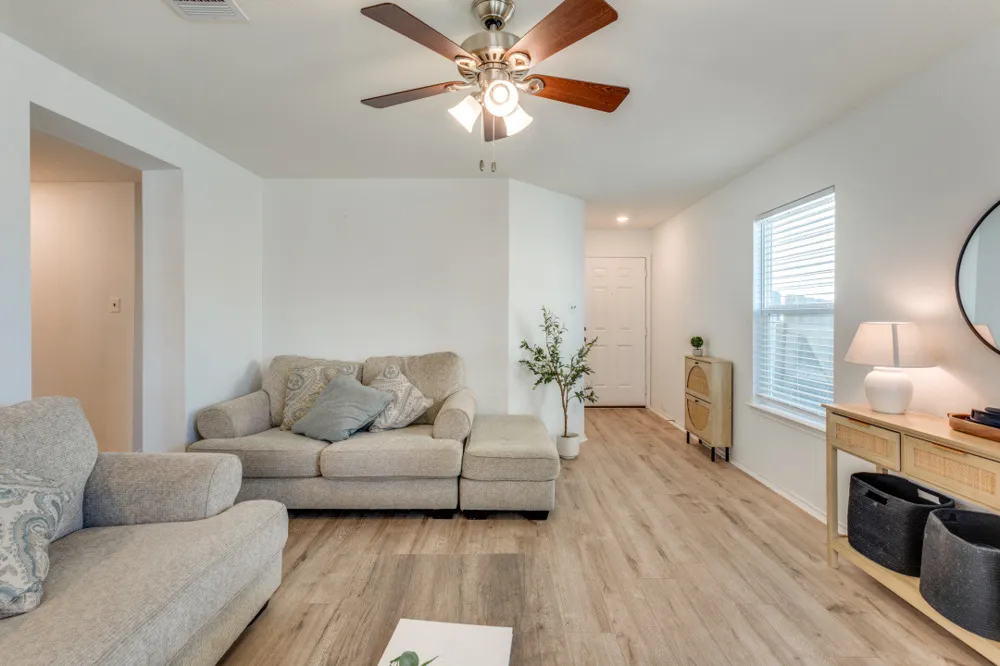 13521 Abigail Adams Street Manor, TX 78653