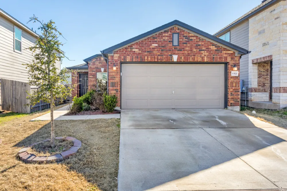 13521 Abigail Adams Street Manor, TX 78653