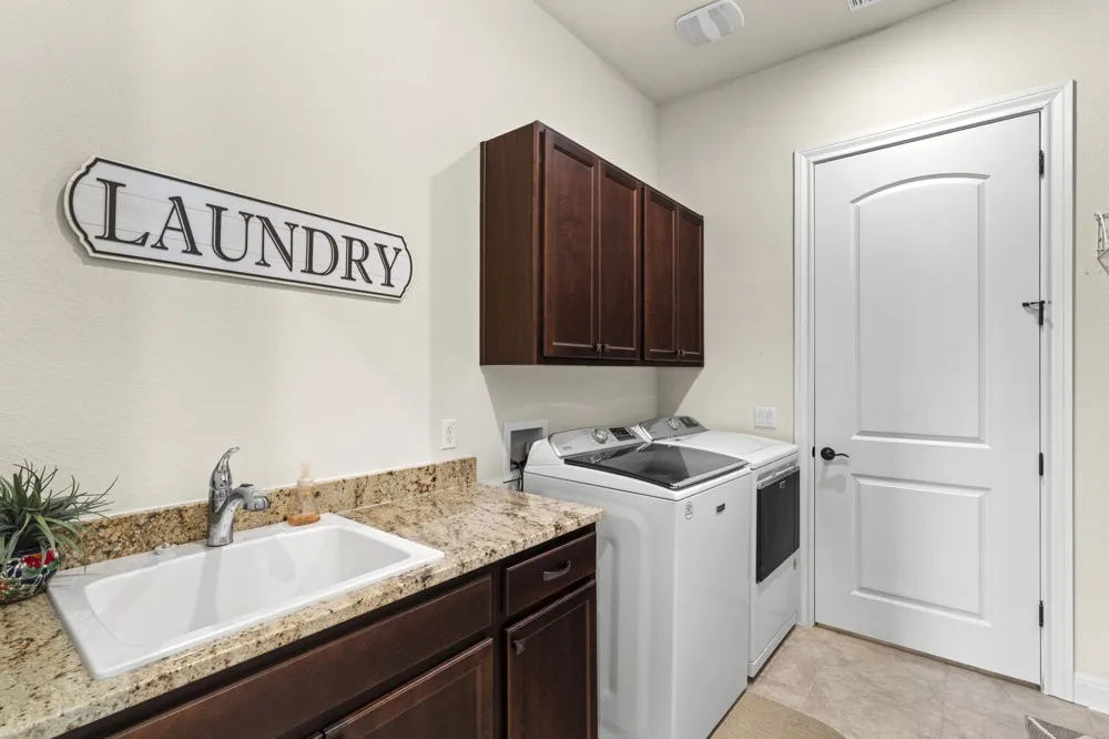 220 Iron Rail Lane Georgetown, TX 78633