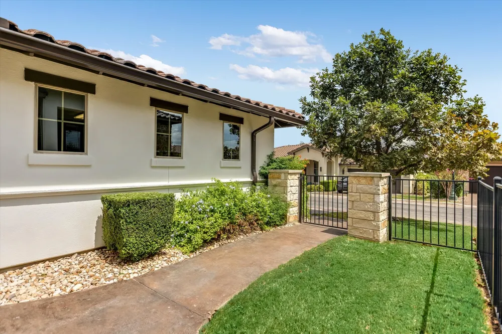 13504 Golden Wave Loop #51 Bee Cave, TX 78738