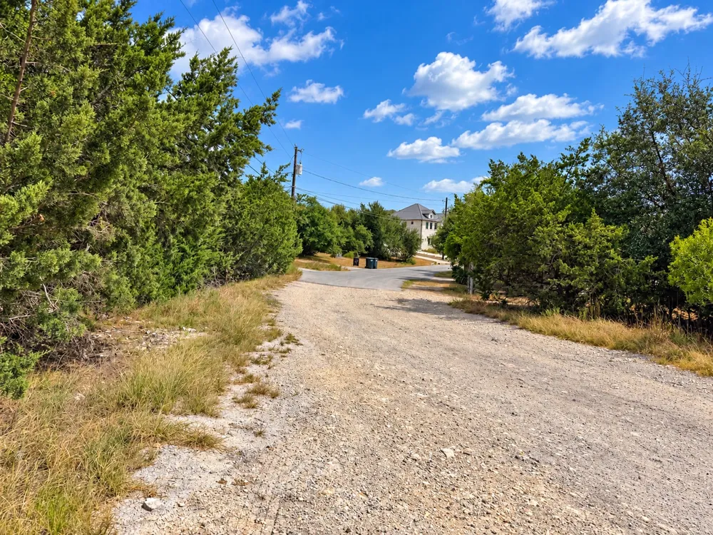 10013 JANET LOOP Dripping Springs, TX 78620