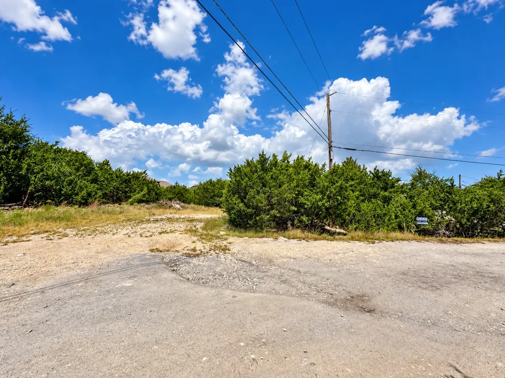 10013 JANET LOOP Dripping Springs, TX 78620