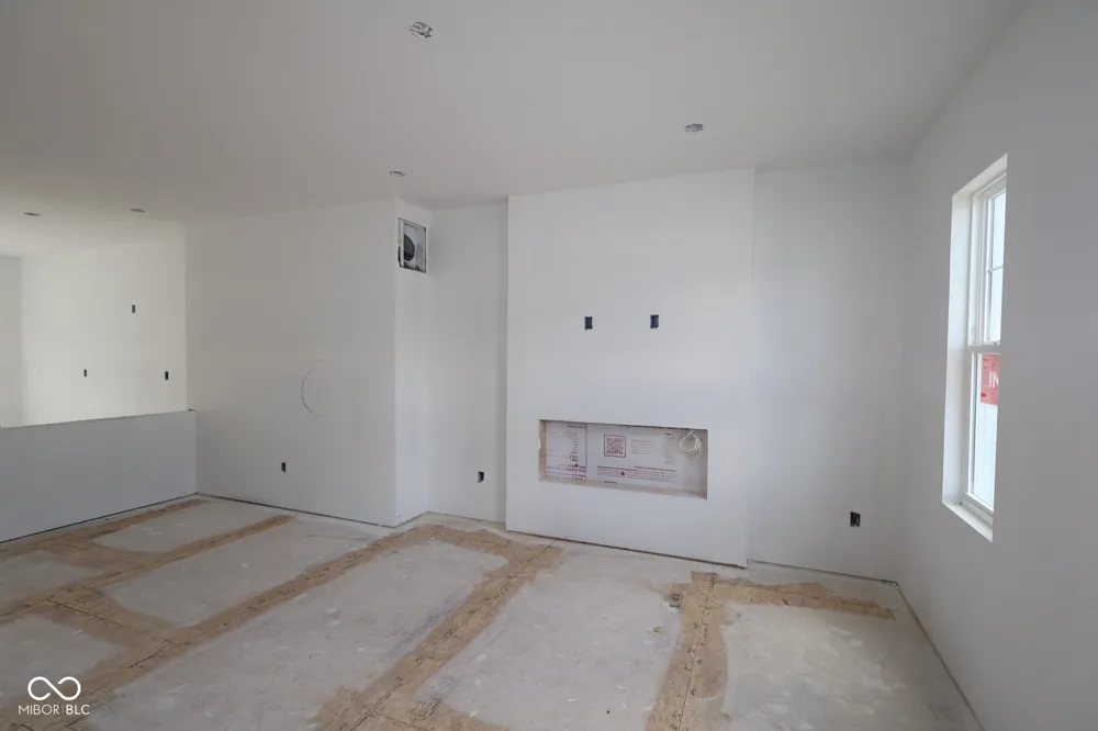 11199 Hobbsbrook Drive Noblesville, IN 46060