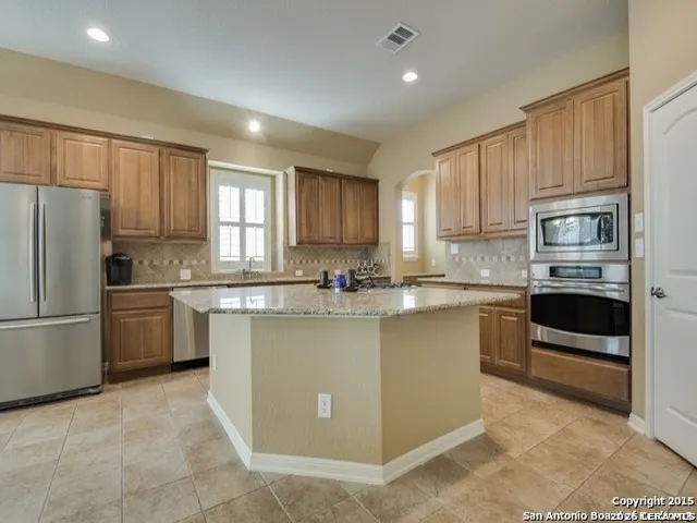 25010 Kiowa Crk San Antonio, TX 78255