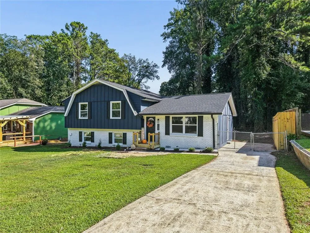 729 Winter Ln Jonesboro, GA 30238