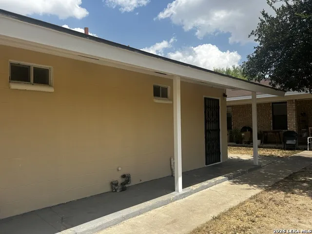 942 Colorado St Unit F Eagle Pass, TX 78852